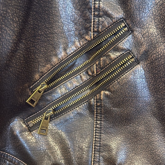 Levi's Women's Asymmetrical Sherpa Lined Faux Leather Jacket with Hood - EUC - Picture 3 of 5